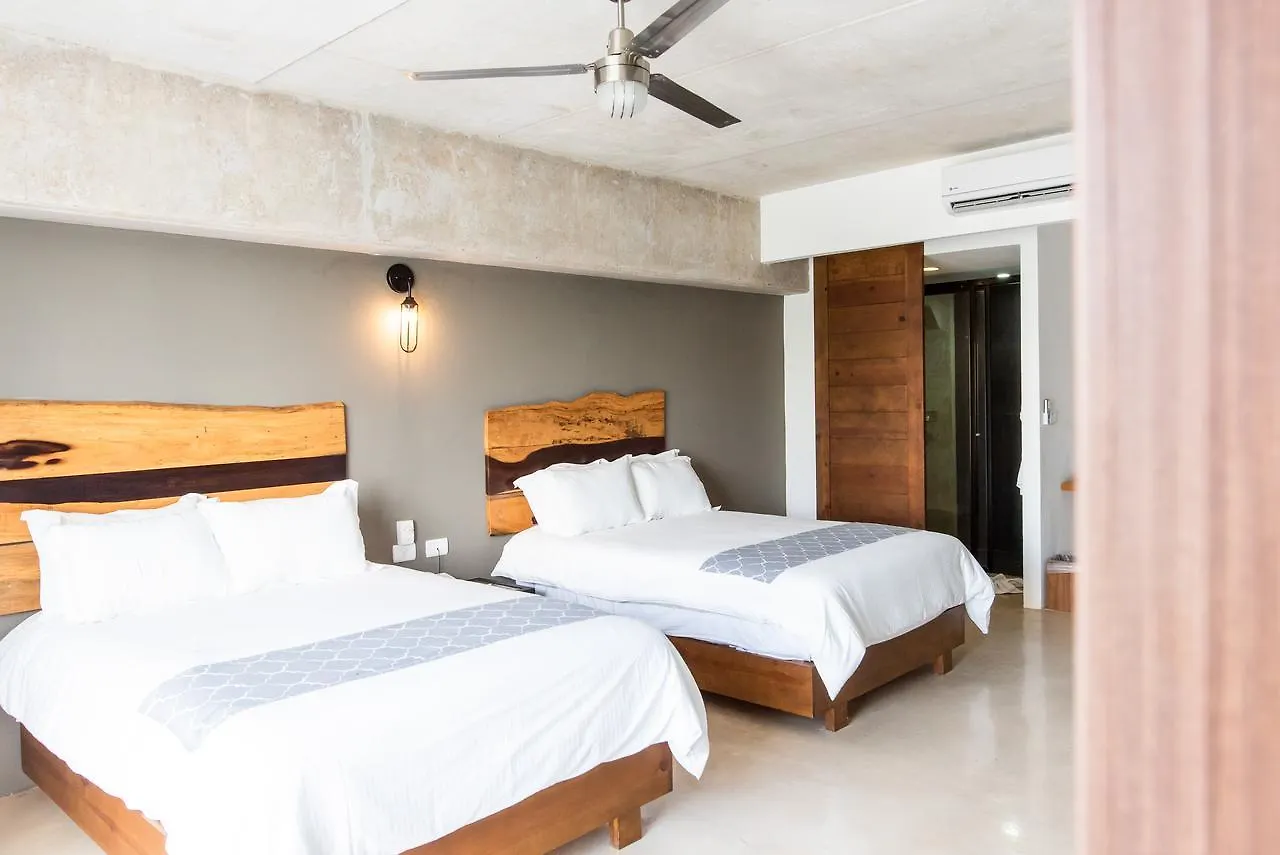 Hotel 52 Плая-дель-Кармен