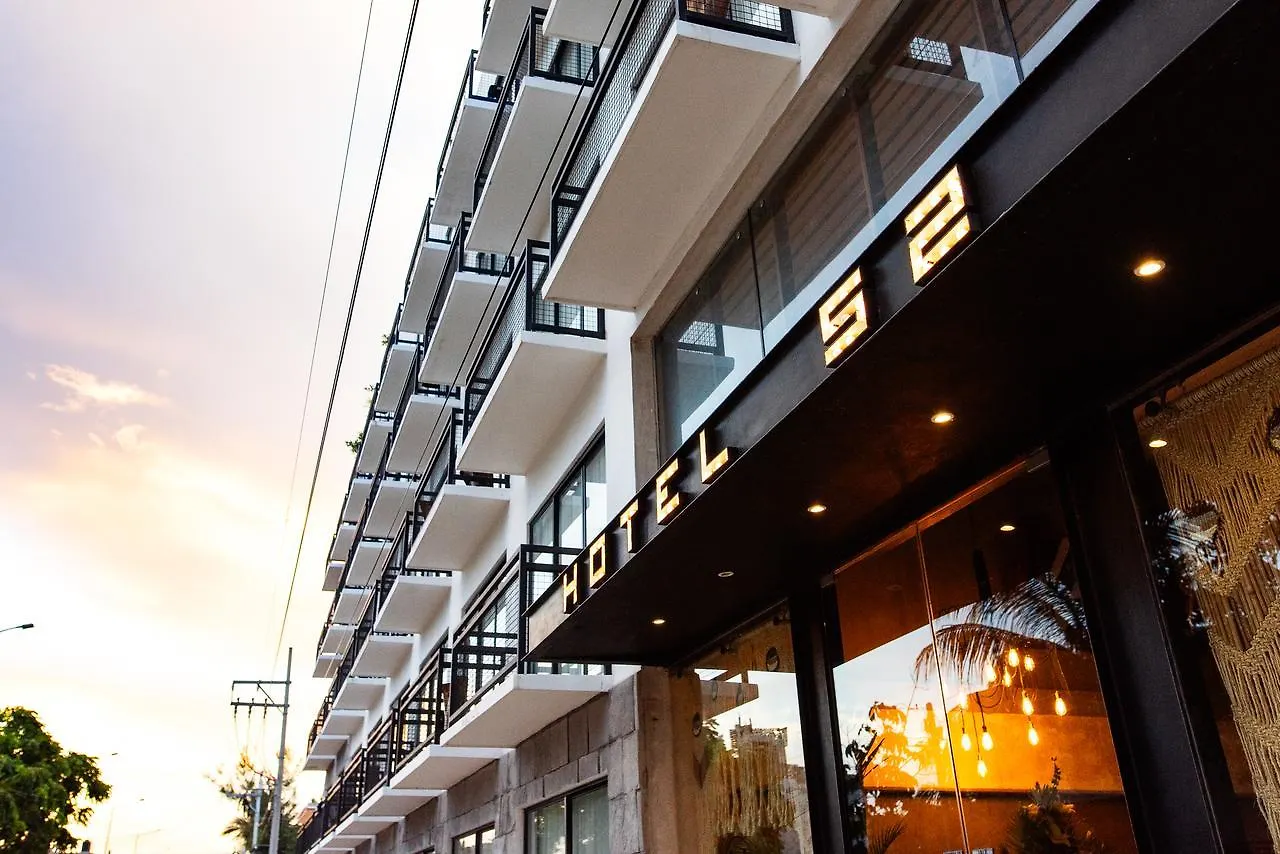Hotel 52 Плая-дель-Кармен
