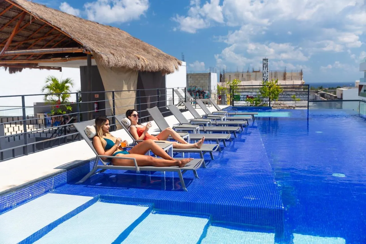 Hotel 52 Playa Del Carmen contacts